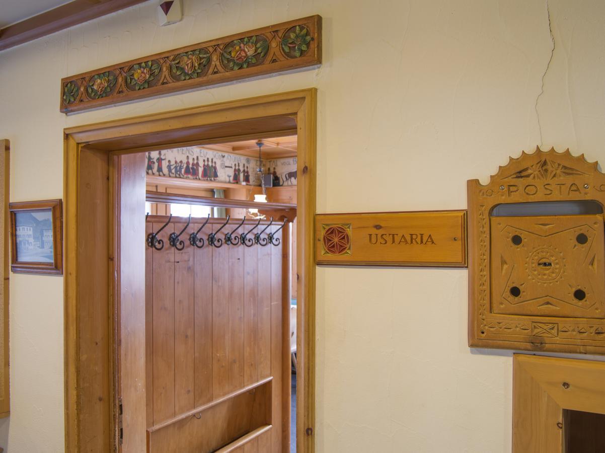 Hotel Alpina Zernez Eksteriør billede