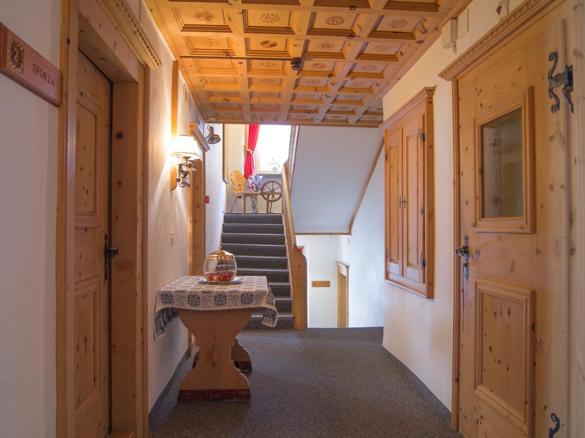 Hotel Alpina Zernez Eksteriør billede